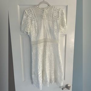 White, lace dress with lining